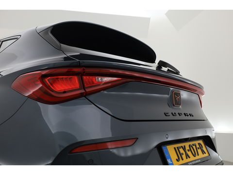 CUPRA Leon 1.4 e-Hybrid 204pk | Adapt. Cruise | Camera | Apple CarPlay | Navi | Stoel- Stuurverw.