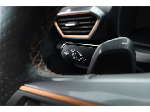 CUPRA Leon 1.4 e-Hybrid 204pk | Adapt. Cruise | Camera | Apple CarPlay | Navi | Stoel- Stuurverw.