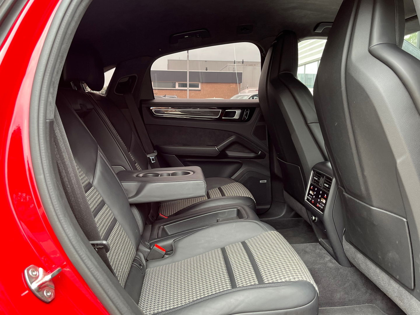 Porsche Cayenne Coupé 4.0 GTS|Techart|Carbon|Lichtgewicht-Pakket|Bose|Head-Up|Sportchrono|PDLS+|Carplay|460PK
