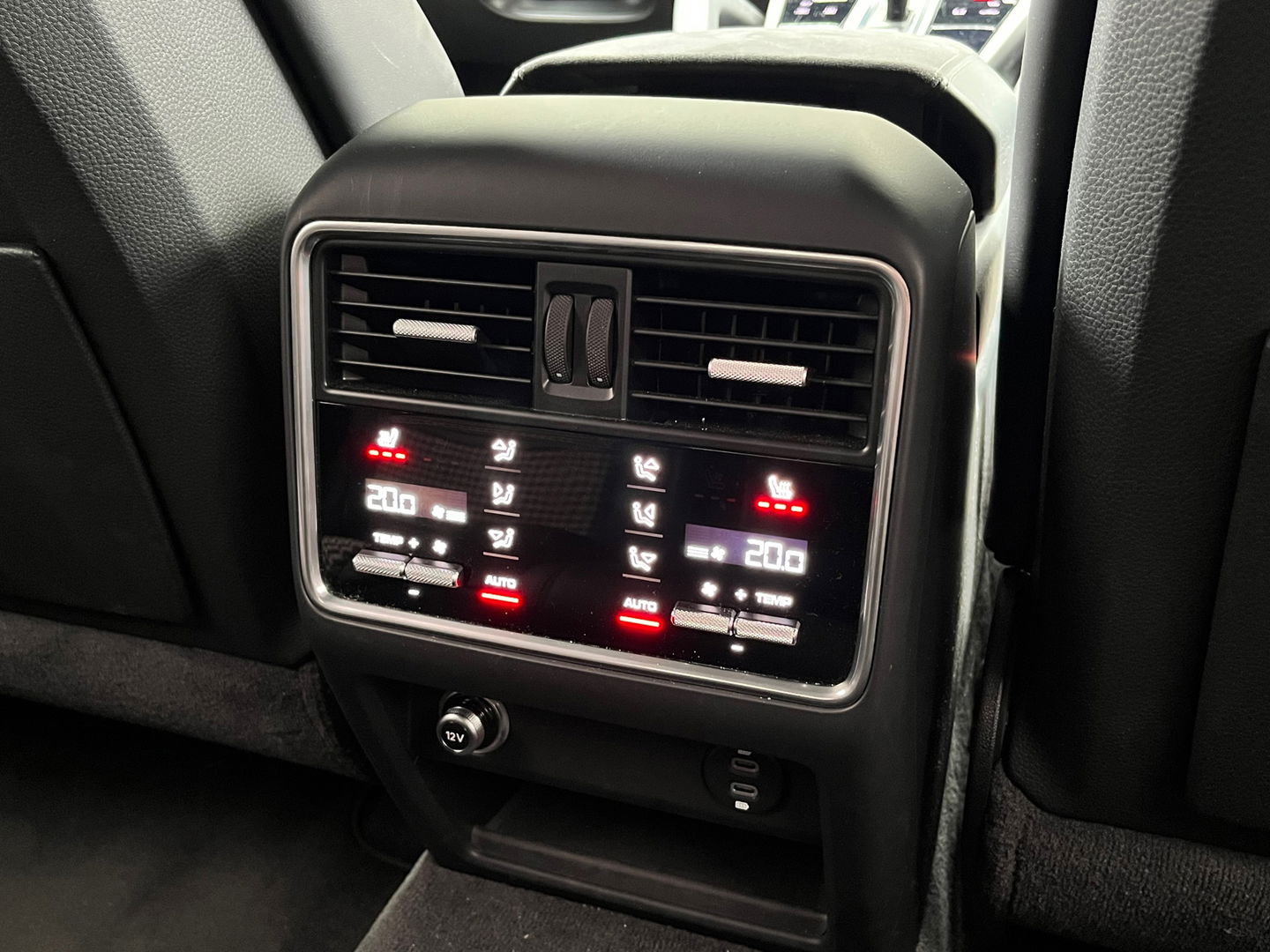 Porsche Cayenne Coupé 4.0 GTS|Techart|Carbon|Lichtgewicht-Pakket|Bose|Head-Up|Sportchrono|PDLS+|Carplay|460PK