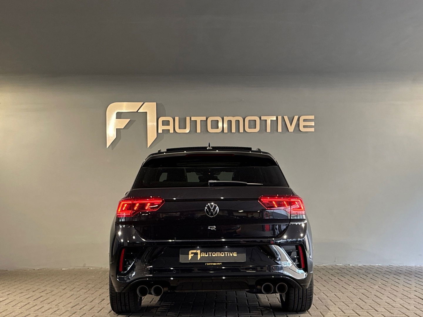 Volkswagen T-Roc 2.0 TSI 4Motion R Pano|Akra|IQ|Keyless|DCC