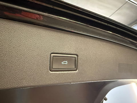 Volkswagen T-Roc 2.0 TSI 4Motion R Pano|Akra|IQ|Keyless|DCC
