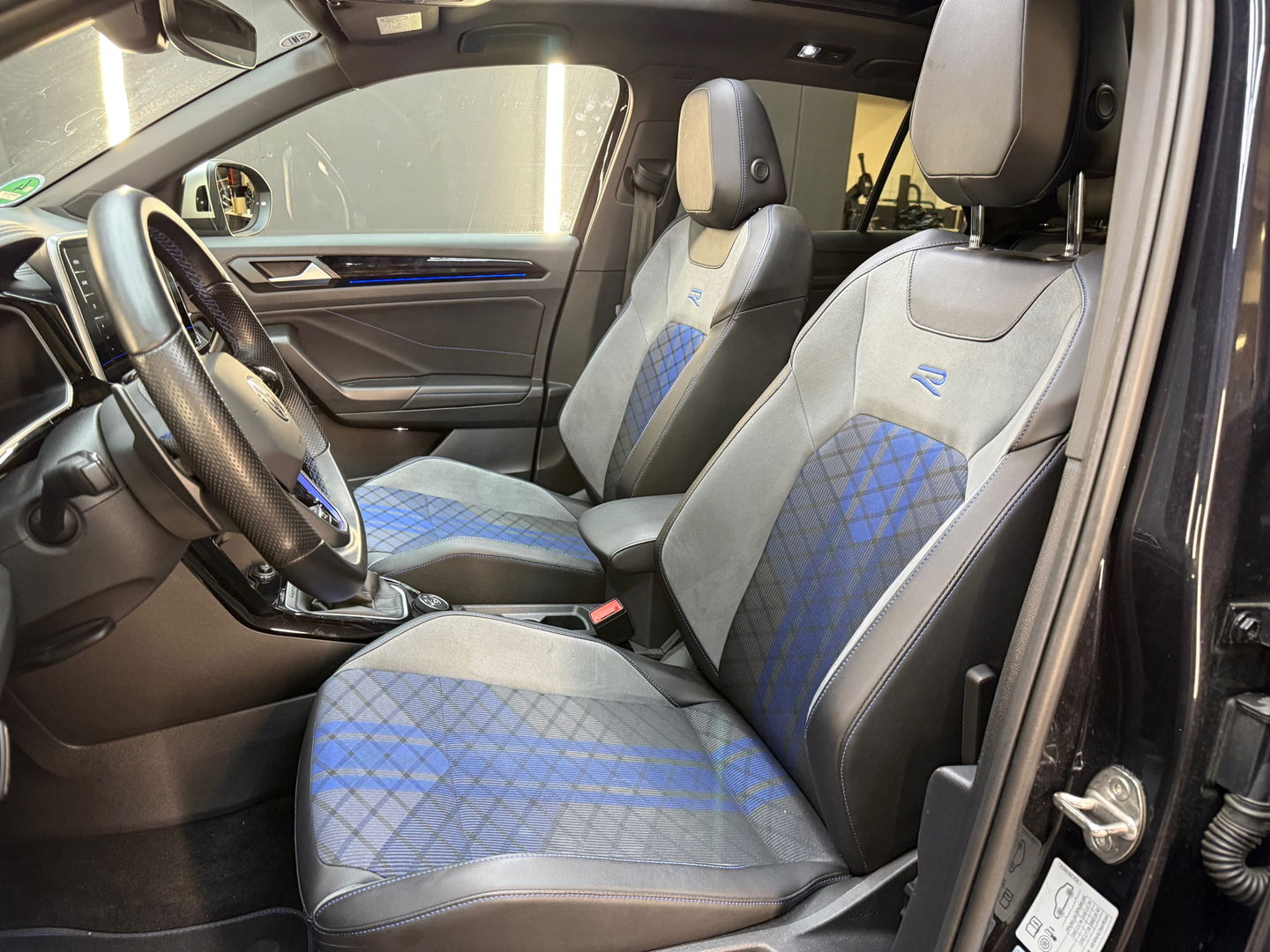 Volkswagen T-Roc 2.0 TSI 4Motion R Pano|Akra|IQ|Keyless|DCC