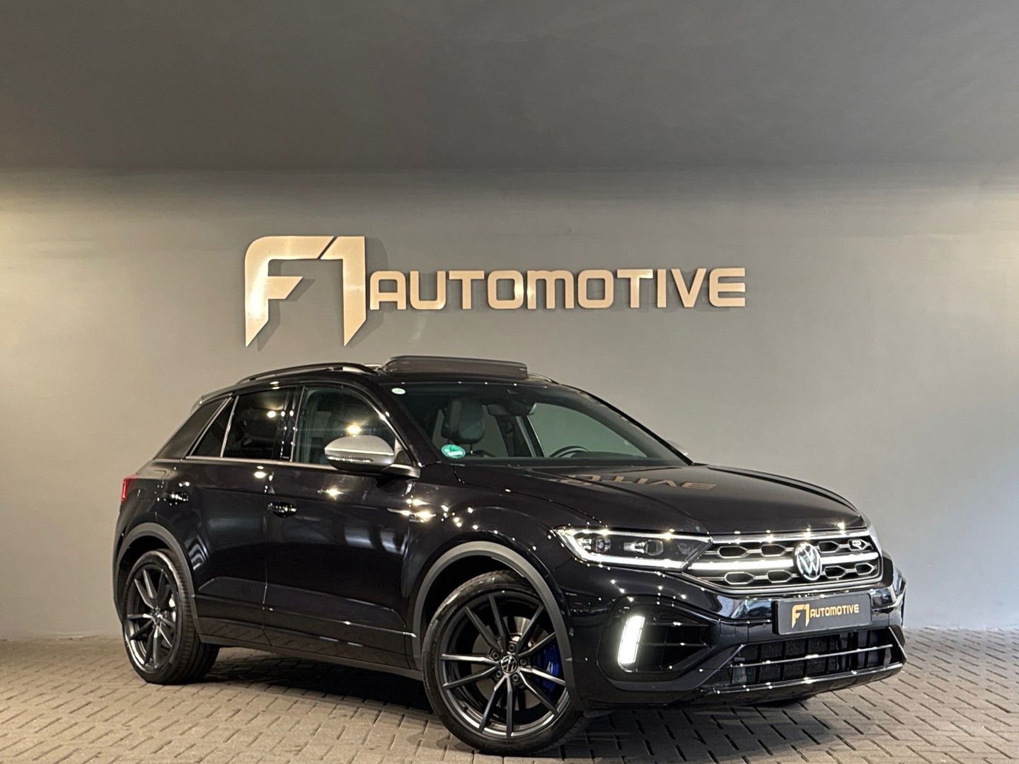 Volkswagen T-Roc 2.0 TSI 4Motion R Pano|Akra|IQ|Keyless|DCC