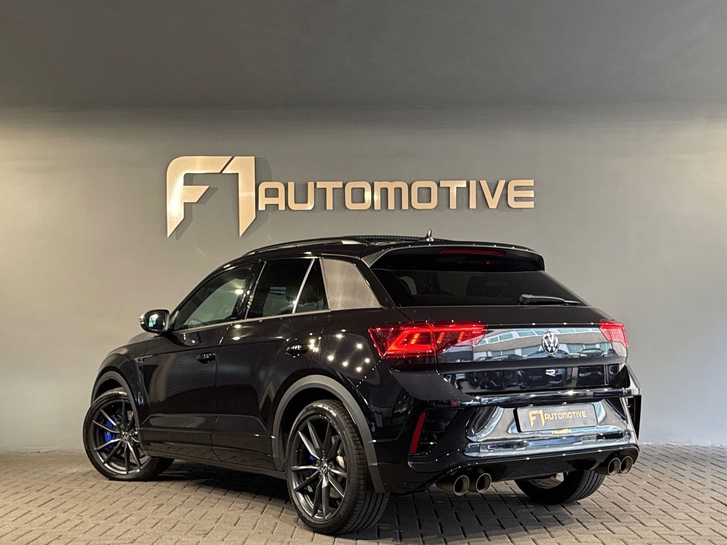 Volkswagen T-Roc 2.0 TSI 4Motion R Pano|Akra|IQ|Keyless|DCC