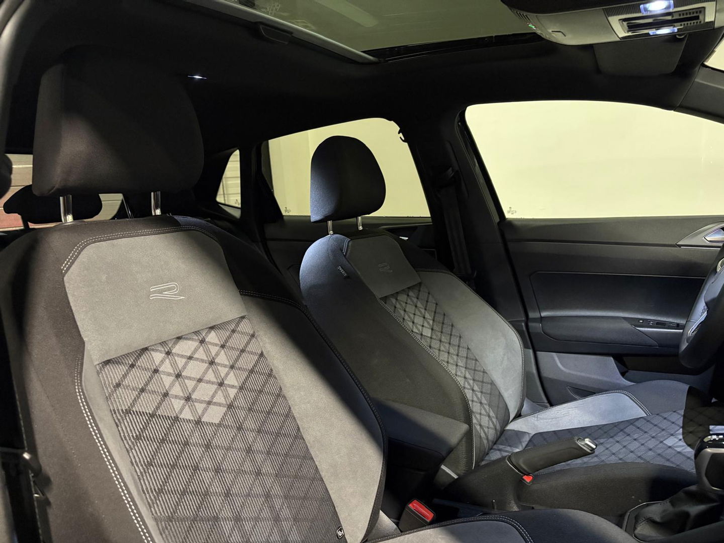 Volkswagen Polo 1.0 TSI R-Line Edition KEYLESS PANO