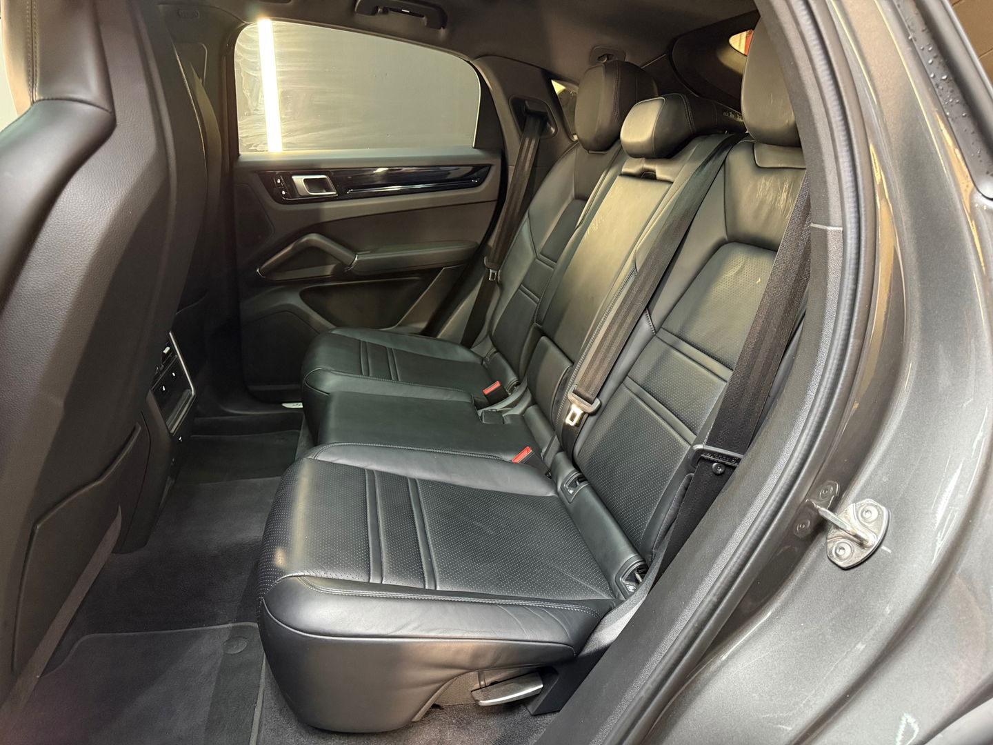 Porsche Cayenne Coupé 3.0 E-Hybrid Pano|Garantie|BTW|Trekhaak