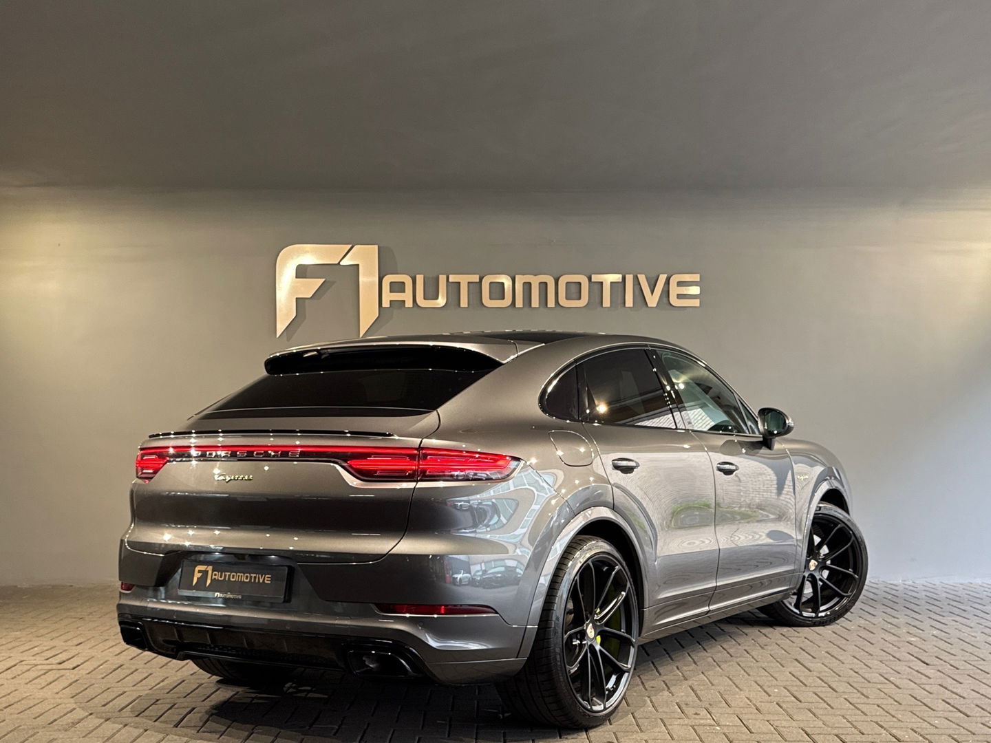 Porsche Cayenne Coupé 3.0 E-Hybrid Pano|Garantie|BTW|Trekhaak