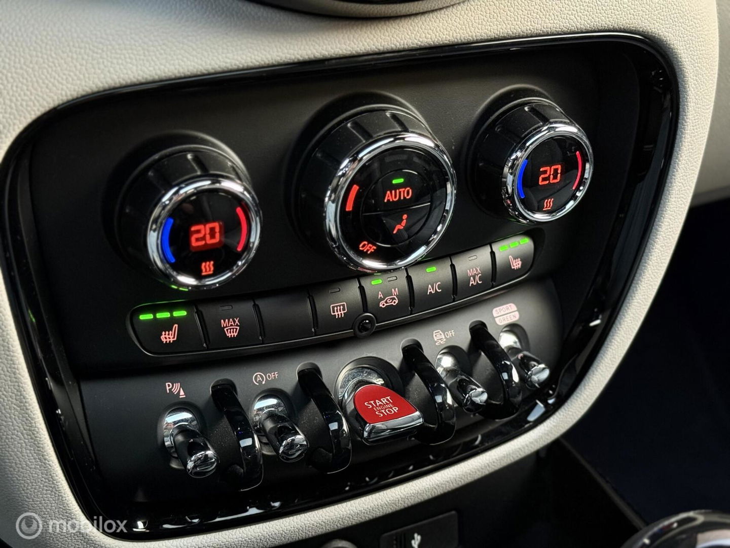 MINI Clubman 2.0 JCW ALL4 Chili | Pano | HUD | Harman Kardon