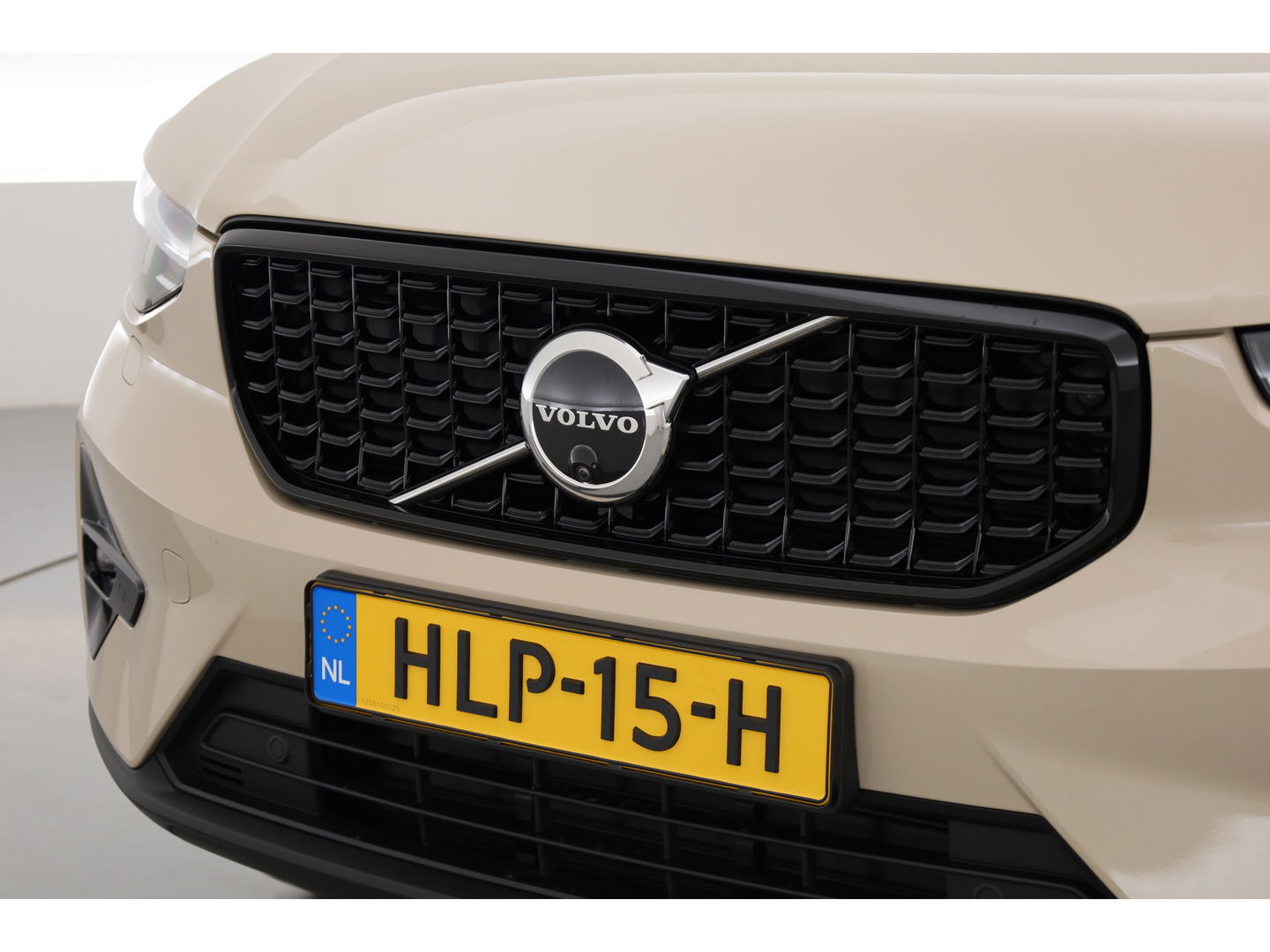 Volvo XC40 2.0 B4 Ultra Dark 197PK | Pano | Matrix LED | 360cam | 21'' | Pilot Assist | H&K
