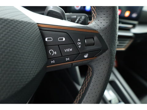 CUPRA Leon Sportstourer 1.4 e-Hybrid 204pk | Navi | Adapt. Cruise | CarPlay | Keyless | Camera | Stoel-Stuurverw.