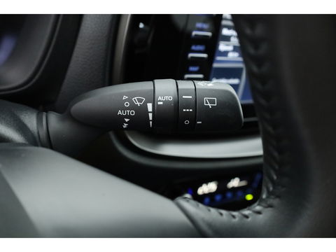 Toyota Aygo X 1.0 VVT-i MT first | Adapt. Cruise | Camera | Clima | Apple CarPlay | 17"