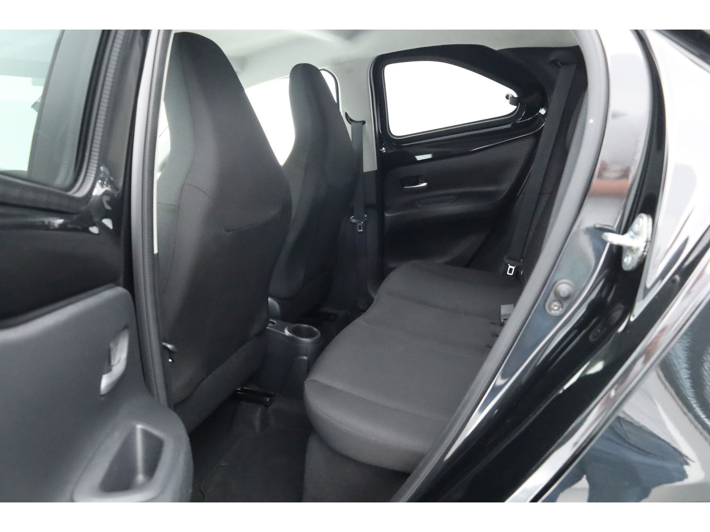 Toyota Aygo X 1.0 VVT-i MT first | Adapt. Cruise | Camera | Clima | Apple CarPlay | 17"