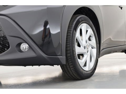 Toyota Aygo X 1.0 VVT-i MT first | Adapt. Cruise | Camera | Clima | Apple CarPlay | 17"