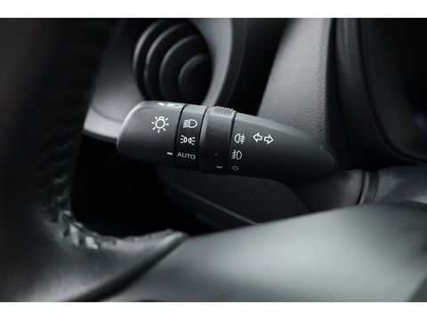 Toyota Aygo X 1.0 VVT-i MT first | Adapt. Cruise | Camera | Clima | Apple CarPlay | 17"