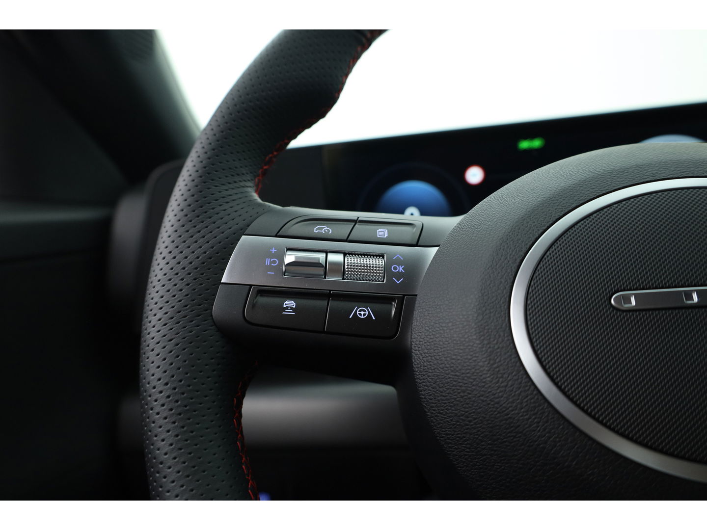 Hyundai KONA Electric N Line 65.4 kWh | Navi | Adapt. Cruise | Stoel- Stuurverw | Keyless | Camera | Elek. Achterklep