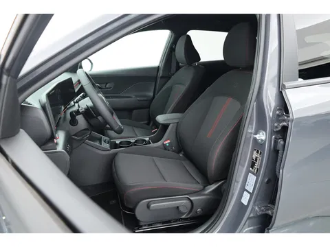 Hyundai KONA Electric N Line 65.4 kWh | Navi | Adapt. Cruise | Stoel- Stuurverw | Keyless | Camera | Elek. Achterklep