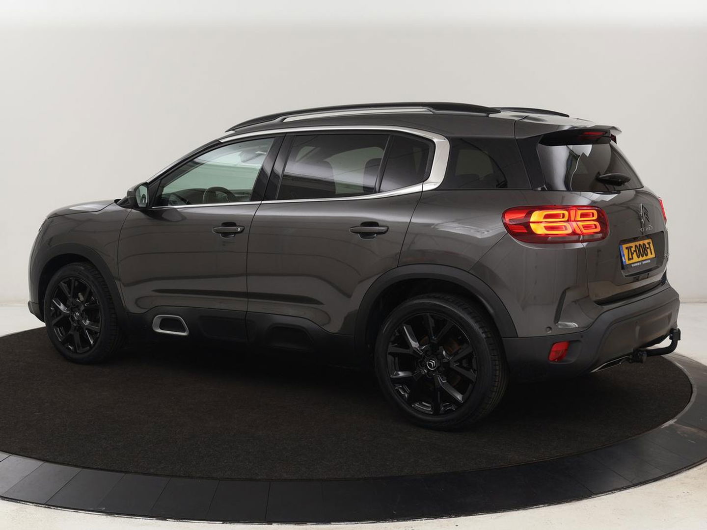 Citroën C5 Aircross 1.6 PureTech Shine | Adaptive cruise | Trekhaak | 360 Camera | Digital Cockpit | Half leder | Dodehoek detectie | Carplay | Navigatie