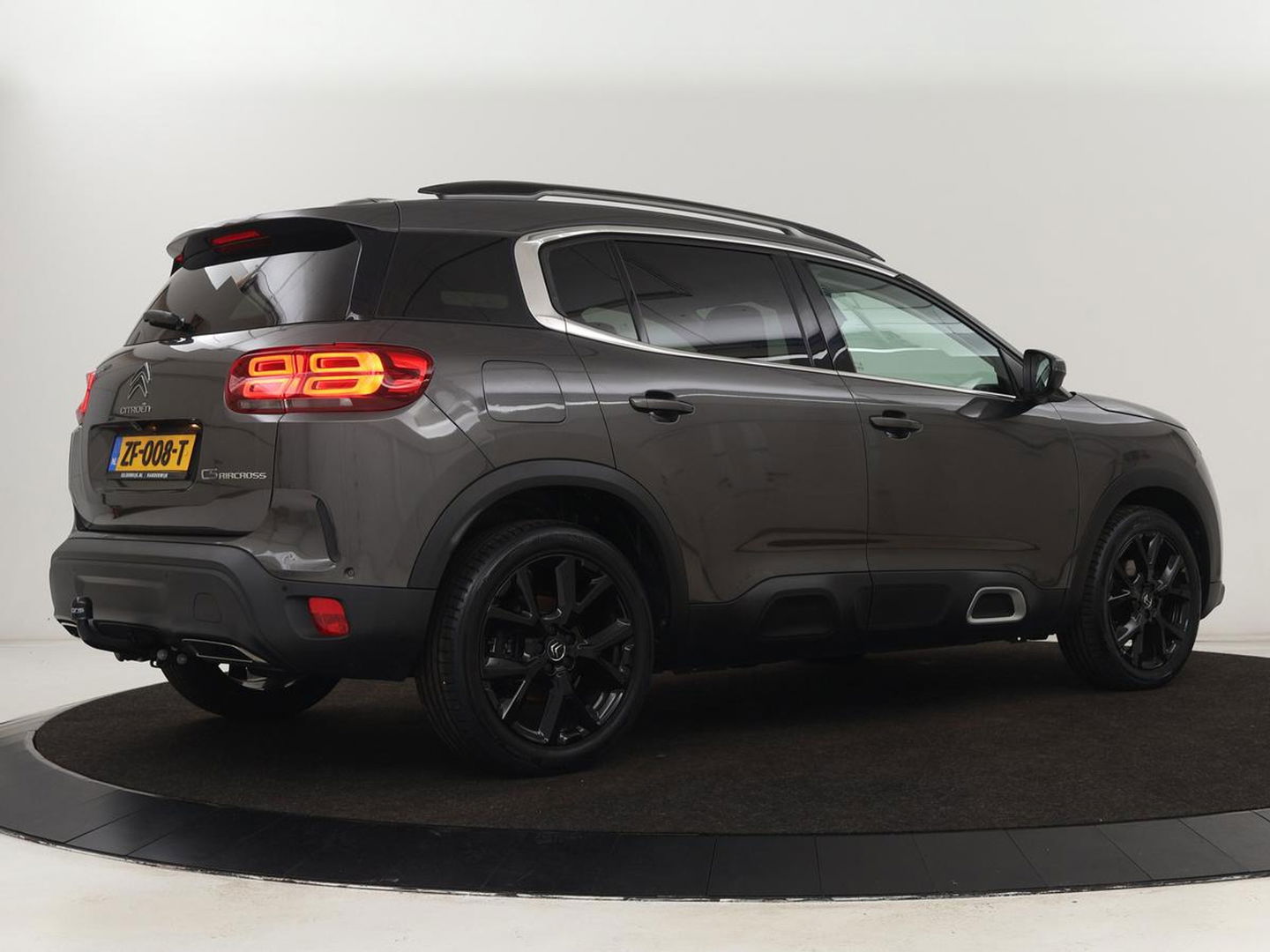 Citroën C5 Aircross 1.6 PureTech Shine | Adaptive cruise | Trekhaak | 360 Camera | Digital Cockpit | Half leder | Dodehoek detectie | Carplay | Navigatie
