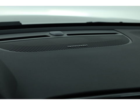 Volvo XC40 B3 Plus Black Edition | Adapt. Cruise | Harman Kardon | 360cam | Pixel LED | Stoel- Stuurverw. | 20''