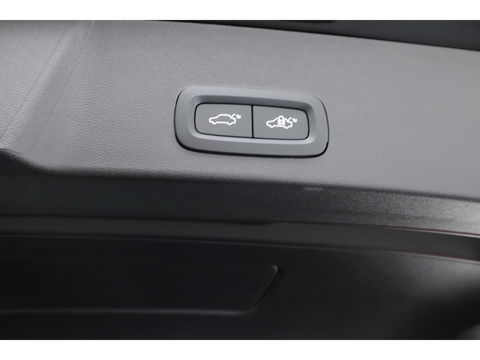 Volvo XC40 B3 Plus Black Edition | Adapt. Cruise | Harman Kardon | 360cam | Pixel LED | Stoel- Stuurverw. | 20''