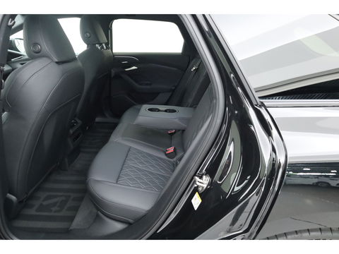 Audi A6 Avant e-tron S edition quattro 100 kWh | Pano | B&O |