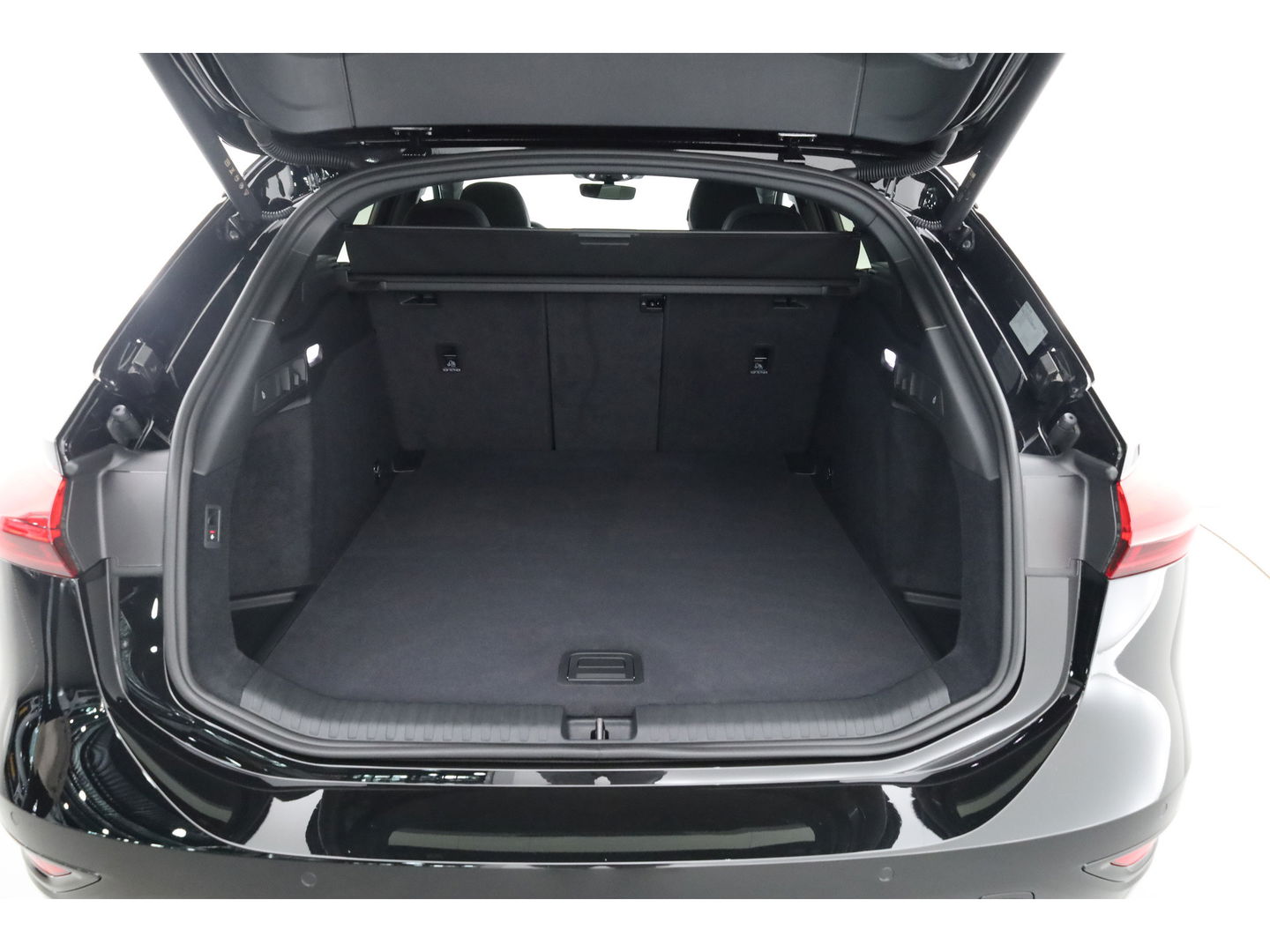 Audi A6 Avant e-tron S edition quattro 100 kWh | Pano | B&O |