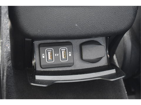 Mercedes-Benz C-Klasse 180 Business Solution AMG | NL-Auto | 360 gr. camera | Pano.dak | Afn.haak | Carplay | Full LED