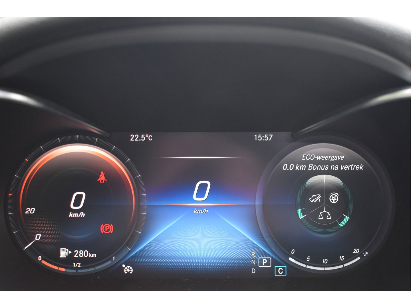 Mercedes-Benz C-Klasse 180 Business Solution AMG | NL-Auto | 360 gr. camera | Pano.dak | Afn.haak | Carplay | Full LED