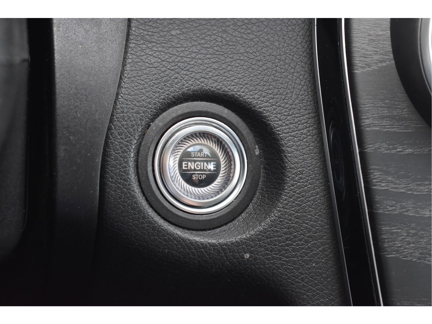 Mercedes-Benz C-Klasse 180 Business Solution AMG | NL-Auto | 360 gr. camera | Pano.dak | Afn.haak | Carplay | Full LED