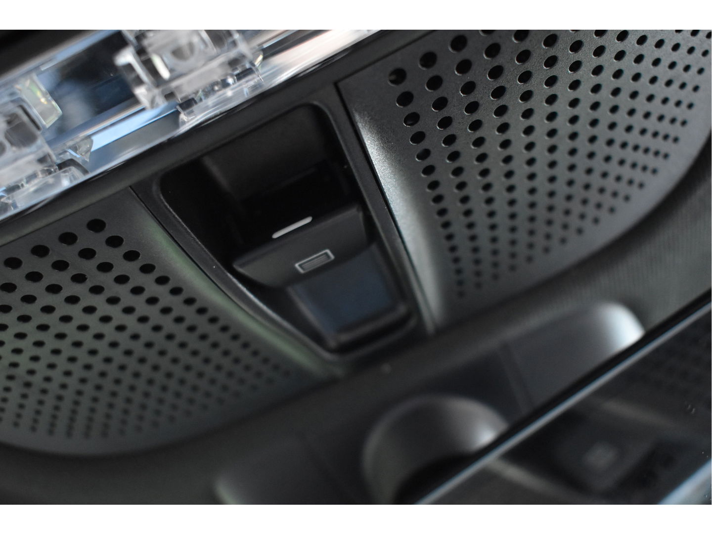 Mercedes-Benz C-Klasse 180 Business Solution AMG | NL-Auto | 360 gr. camera | Pano.dak | Afn.haak | Carplay | Full LED