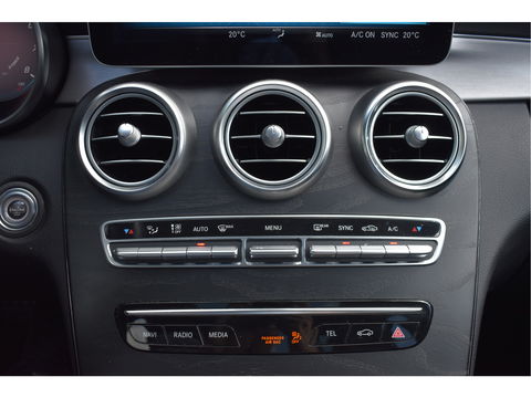 Mercedes-Benz C-Klasse 180 Business Solution AMG | NL-Auto | 360 gr. camera | Pano.dak | Afn.haak | Carplay | Full LED