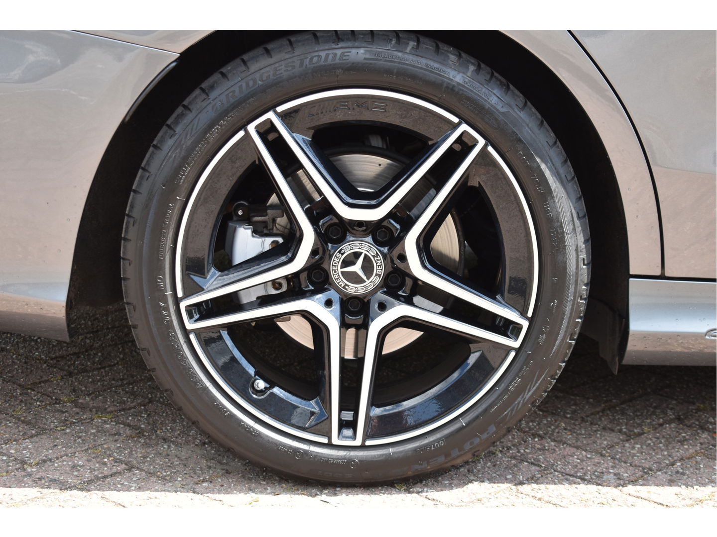 Mercedes-Benz C-Klasse 180 Business Solution AMG | NL-Auto | 360 gr. camera | Pano.dak | Afn.haak | Carplay | Full LED