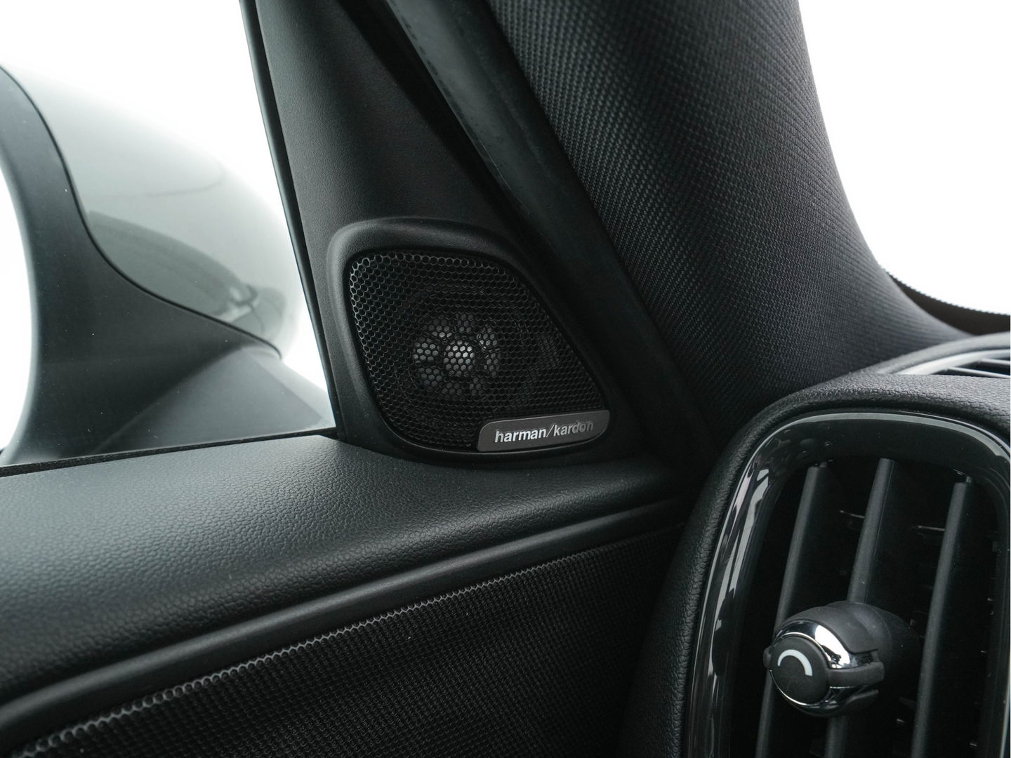 MINI Countryman 2.0 Cooper S Knightsbridge Edition JCW-Sportpack Aut. *PANO | LUXURY-LEATHER | FULL-LED | HARMAN/KARDON-AUDIO | HEATED-SPORTSEATS | KEYLESS | CAMERA | AMBIENT-LIGHT | NAVI-FULLMAP | HEAD-UP | PRIVACY-GLASS | SHIFT-PADDLES | 18''ALU*