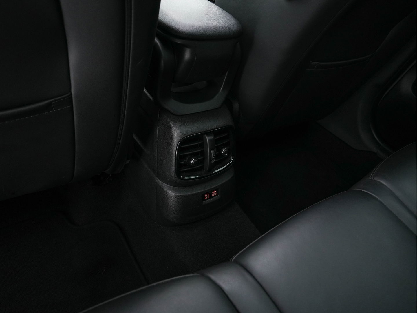 MINI Countryman 2.0 Cooper S Knightsbridge Edition JCW-Sportpack Aut. *PANO |  LUXURY-LEATHER | FULL-LED | HARMAN/KARDON-AUDIO | HEATED-SPORTSEATS | KEYLESS | CAMERA | AMBIENT-LIGHT | NAVI-FULLMAP | HEAD-UP | PRIVACY-GLASS | SHIFT-PADDLES | 18''ALU*