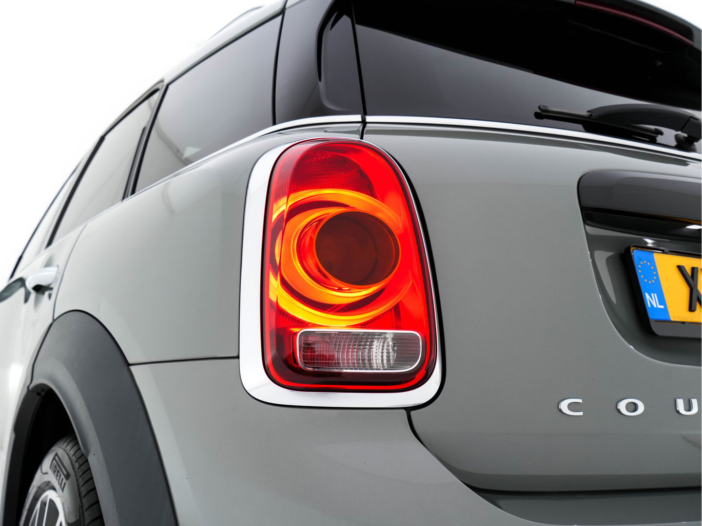 MINI Countryman 2.0 Cooper S Knightsbridge Edition JCW-Sportpack Aut. *PANO |  LUXURY-LEATHER | FULL-LED | HARMAN/KARDON-AUDIO | HEATED-SPORTSEATS | KEYLESS | CAMERA | AMBIENT-LIGHT | NAVI-FULLMAP | HEAD-UP | PRIVACY-GLASS | SHIFT-PADDLES | 18''ALU*
