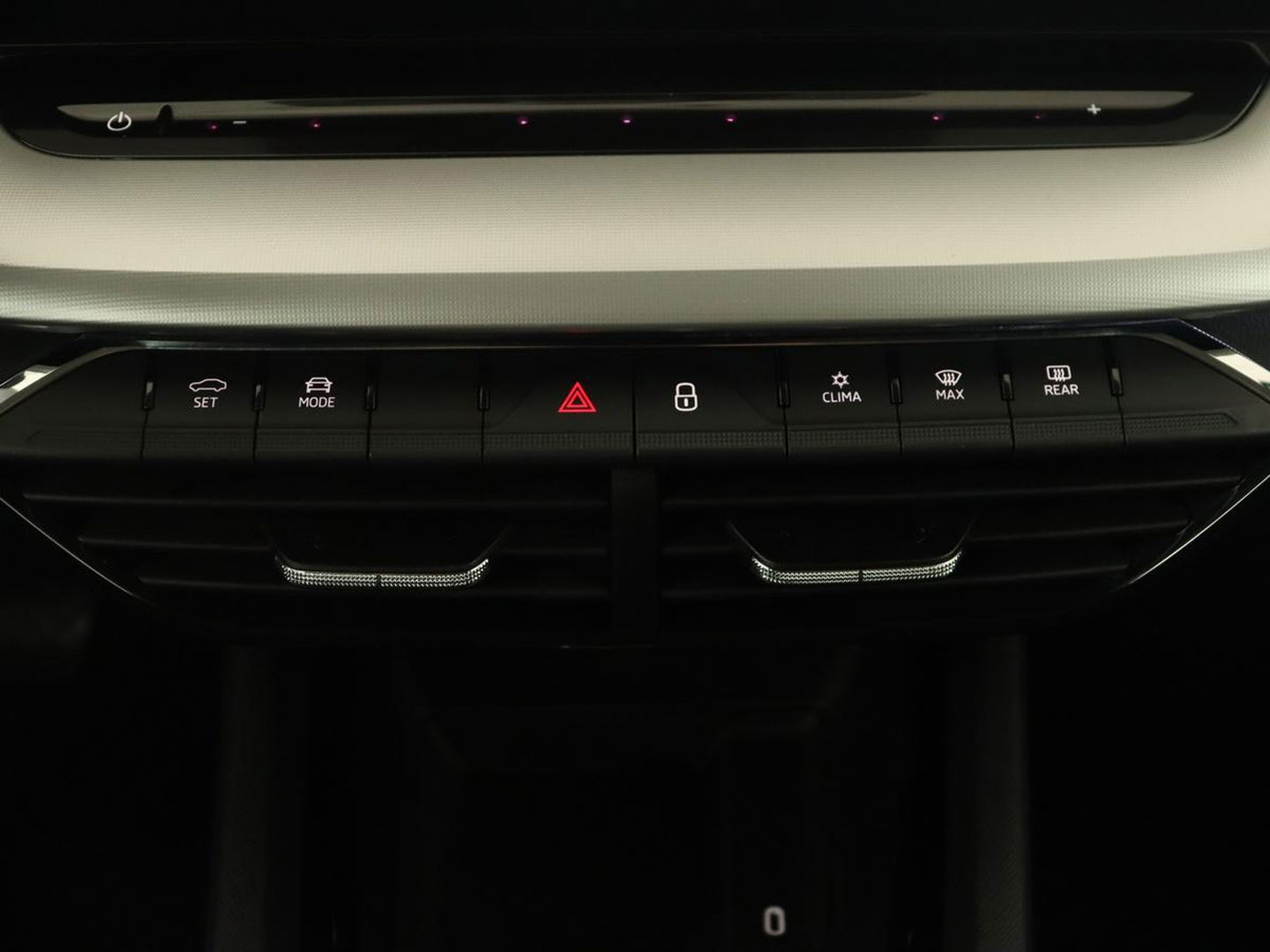Škoda Octavia 1.4 TSI iV PHEV Business Edition | Stoel & stuurverwarming | Carplay | Navigatie | Parkeerhulp | Climate control | Cruise control
