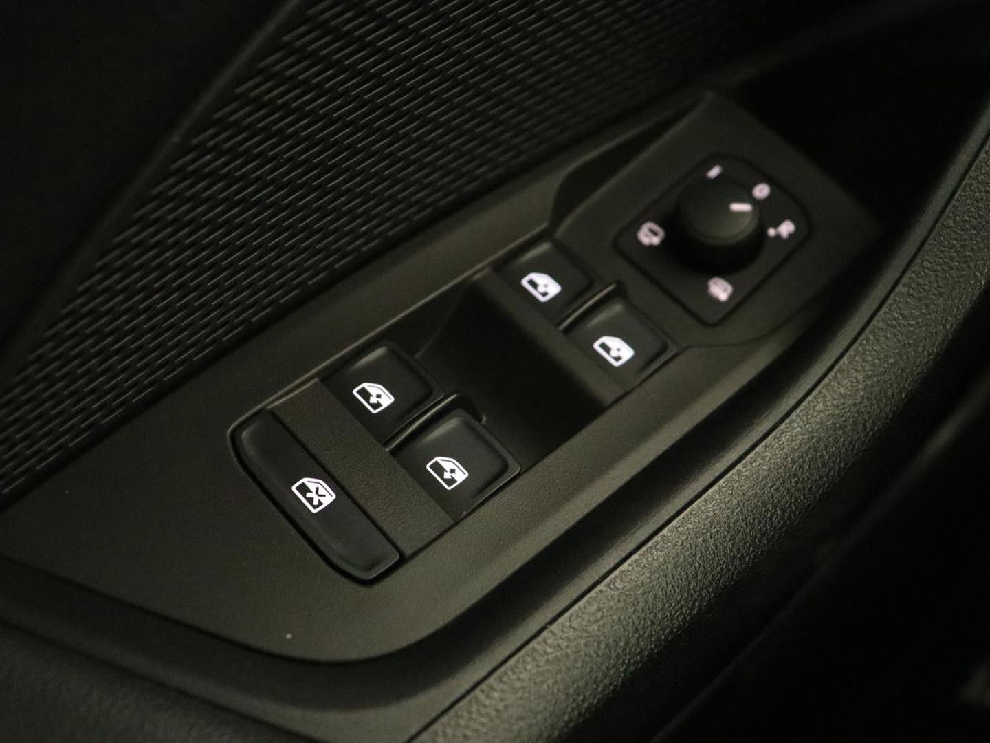 Škoda Octavia 1.4 TSI iV PHEV Business Edition | Stoel & stuurverwarming | Carplay | Navigatie | Parkeerhulp | Climate control | Cruise control
