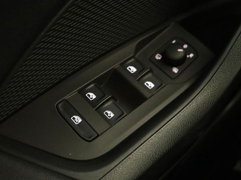 Škoda Octavia 1.4 TSI iV PHEV Business Edition | Stoel & stuurverwarming | Carplay | Navigatie | Parkeerhulp | Climate control | Cruise control