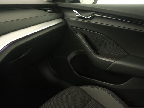 Škoda Octavia 1.4 TSI iV PHEV Business Edition | Stoel & stuurverwarming | Carplay | Navigatie | Parkeerhulp | Climate control | Cruise control