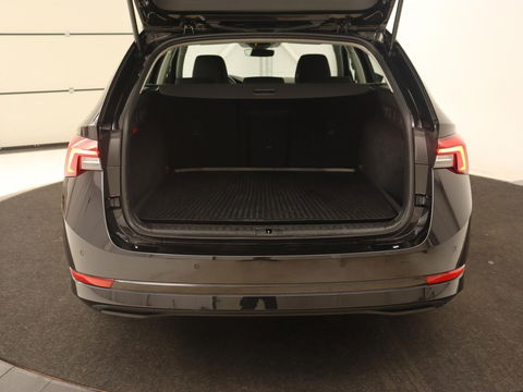 Škoda Octavia 1.4 TSI iV PHEV Business Edition | Stoel & stuurverwarming | Carplay | Navigatie | Parkeerhulp | Climate control | Cruise control