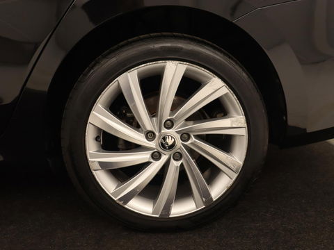 Škoda Octavia 1.4 TSI iV PHEV Business Edition | Stoel & stuurverwarming | Carplay | Navigatie | Parkeerhulp | Climate control | Cruise control