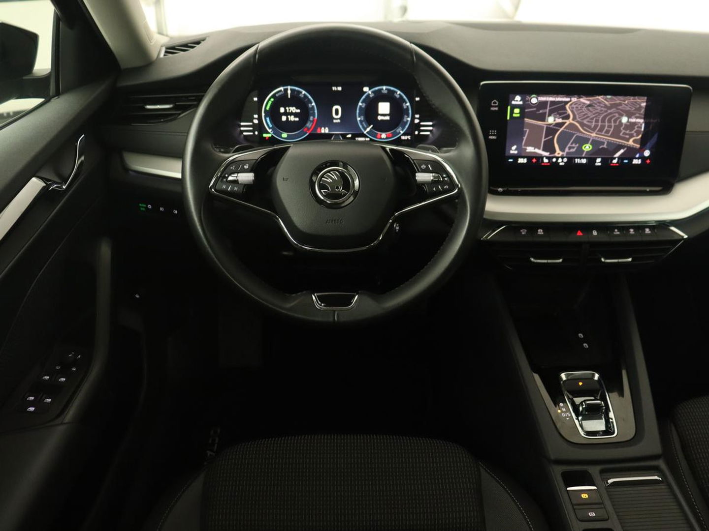 Škoda Octavia 1.4 TSI iV PHEV Business Edition | Stoel & stuurverwarming | Carplay | Navigatie | Parkeerhulp | Climate control | Cruise control