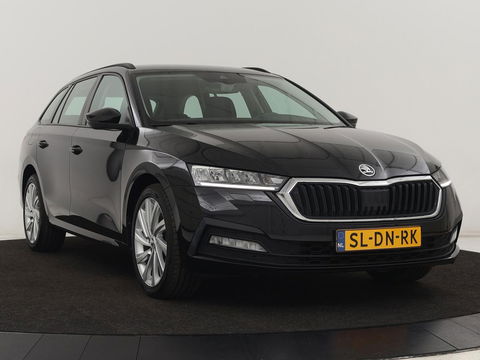 Škoda Octavia 1.4 TSI iV PHEV Business Edition | Stoel & stuurverwarming | Carplay | Navigatie | Parkeerhulp | Climate control | Cruise control