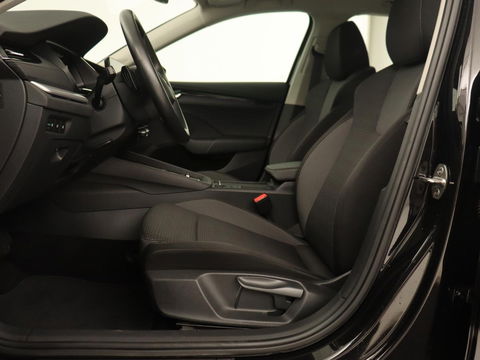 Škoda Octavia 1.4 TSI iV PHEV Business Edition | Stoel & stuurverwarming | Carplay | Navigatie | Parkeerhulp | Climate control | Cruise control
