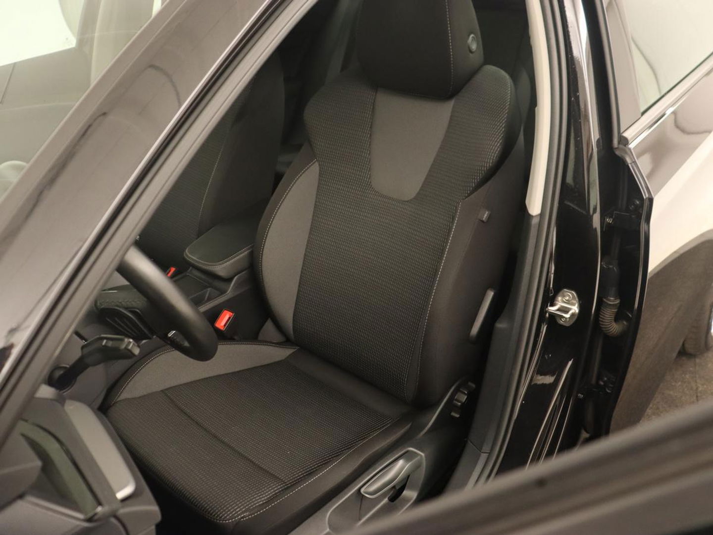 Škoda Octavia 1.4 TSI iV PHEV Business Edition | Stoel & stuurverwarming | Carplay | Navigatie | Parkeerhulp | Climate control | Cruise control