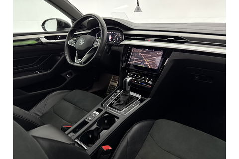 Volkswagen Arteon Shooting Brake 1.4 TSI eHybrid R-Line | 293PK | Pano | Sfeer | Virtual | Trekh | LED | HuD | Carplay | Camera