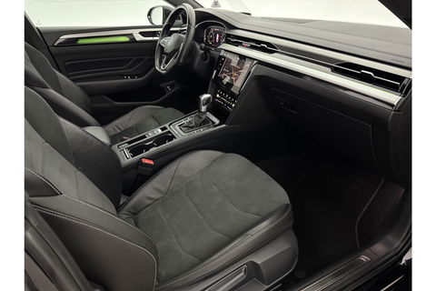 Volkswagen Arteon Shooting Brake 1.4 TSI eHybrid R-Line | 293PK | Pano | Sfeer | Virtual | Trekh | LED | HuD | Carplay | Camera