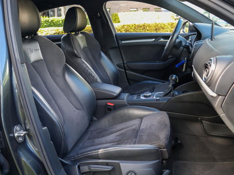 Audi A3 Limousine 1.4 TFSI Ambiente S Line Automaat Xenon ACC Navigatie