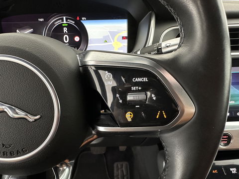 Jaguar I-PACE EV400 HSE 90 kWh {SOH-87%} Aut. *PANO | LUXURY-LEATHER | FULL-LED | MEMORY-PACK | MERIDIAN-AUDIO | DIGI-COCKPIT | KEYLESS | NAVI-FULLMAP | ECC | HEATED-COMFORTSEATS | PDC | HEAD-UP | CAMERA | CRUISE | LANE-ASSIST | 20'